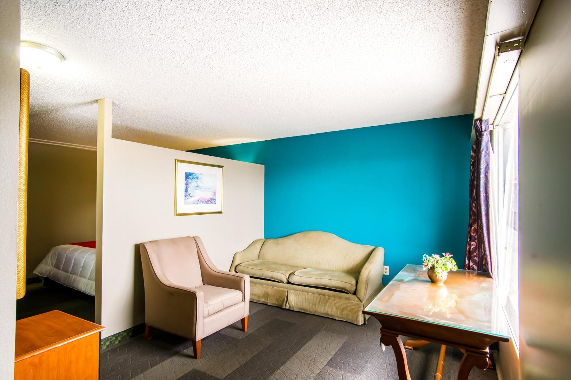 Oyo Hotel Hutchinson West 4Th Ave Екстер'єр фото