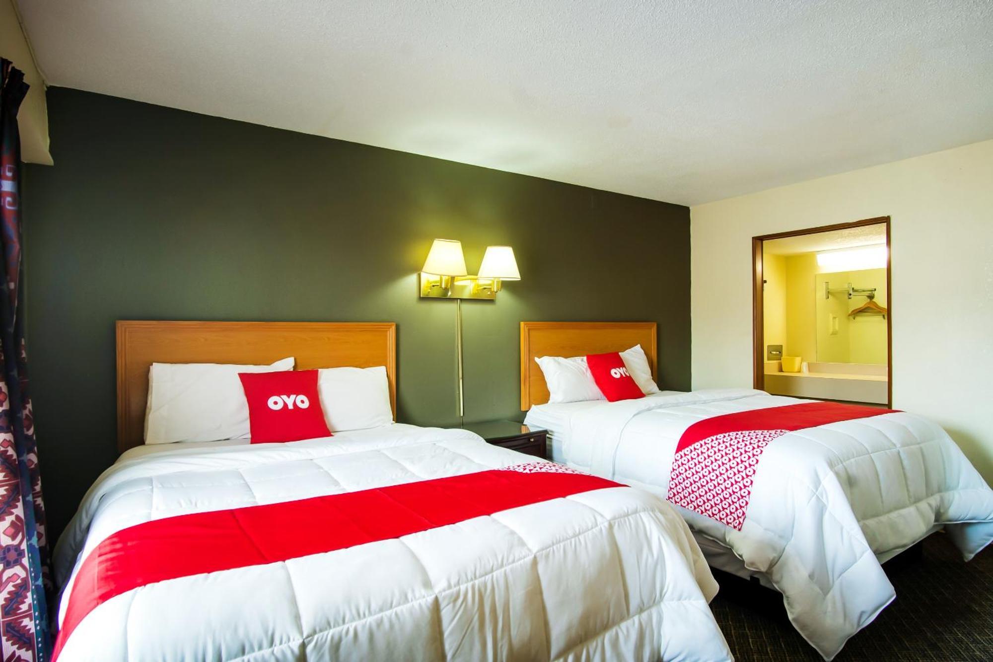 Oyo Hotel Hutchinson West 4Th Ave Екстер'єр фото