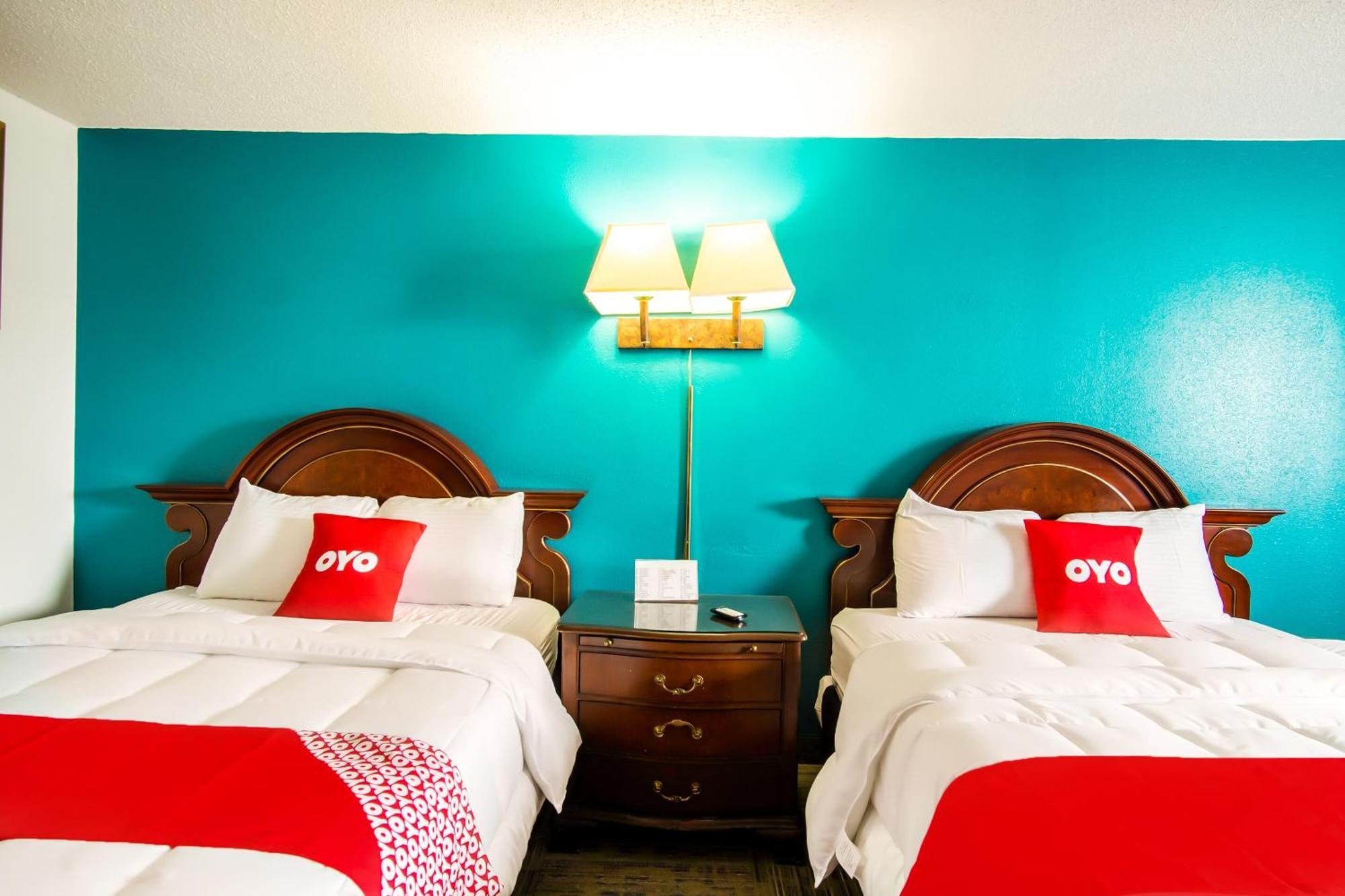 Oyo Hotel Hutchinson West 4Th Ave Екстер'єр фото