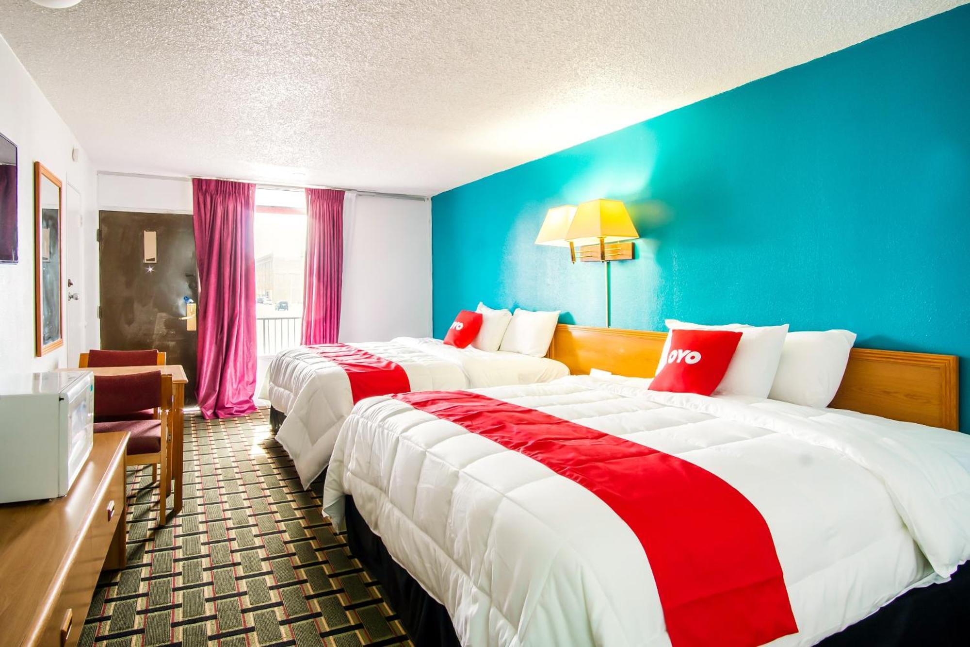 Oyo Hotel Hutchinson West 4Th Ave Екстер'єр фото